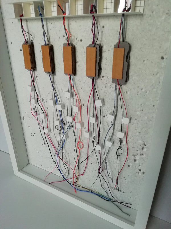 Profil droit Connections Urbaines, connectivité numérique et témoin artistique ère digitale 30x40cm