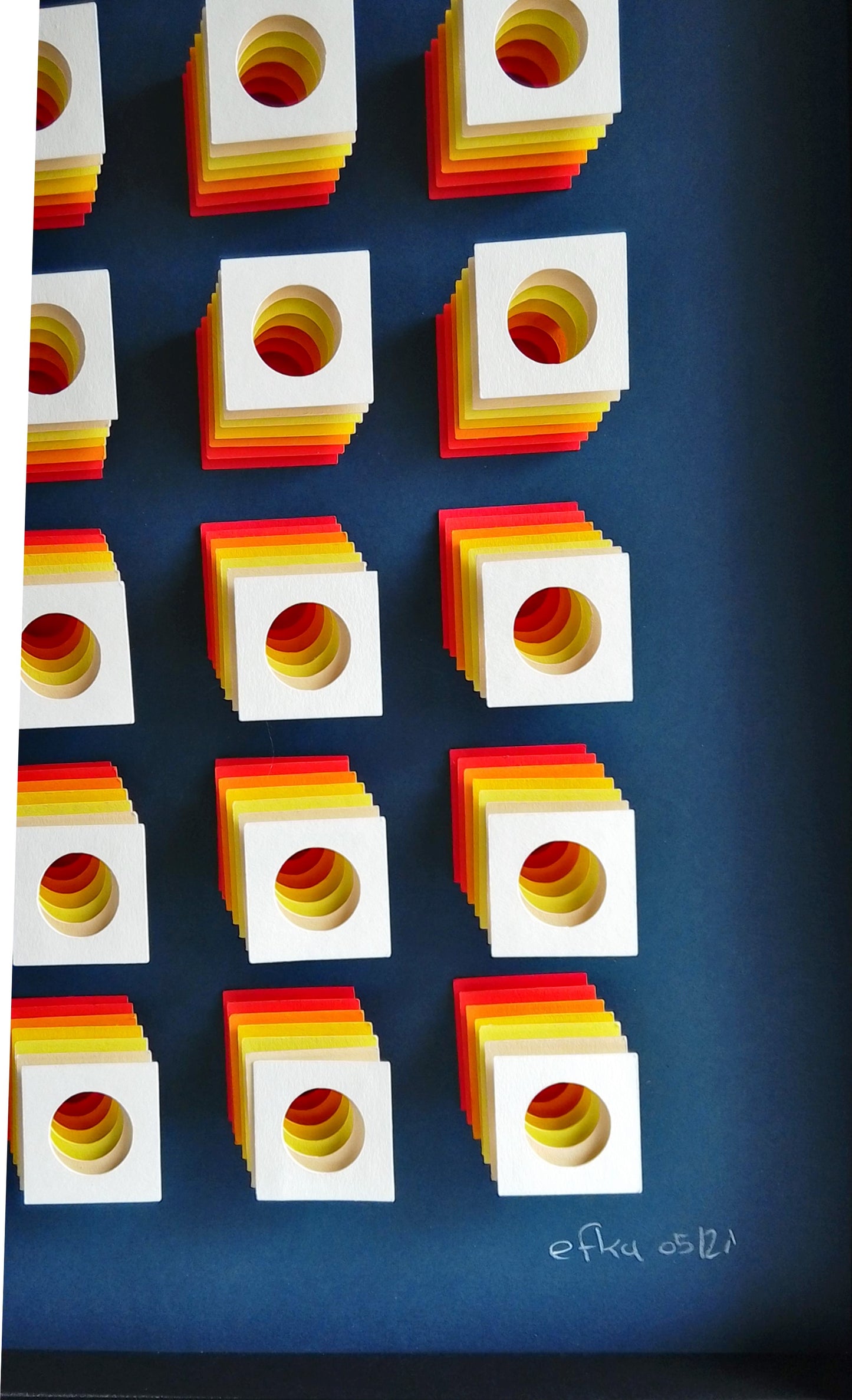 Détail bas droit Empilé, finition muséale et précision constructiviste