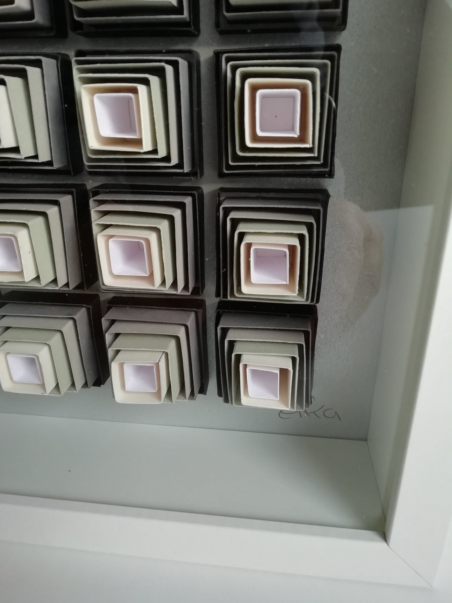 Op Art 3D cubes imbriqués, vue latérale bas droite