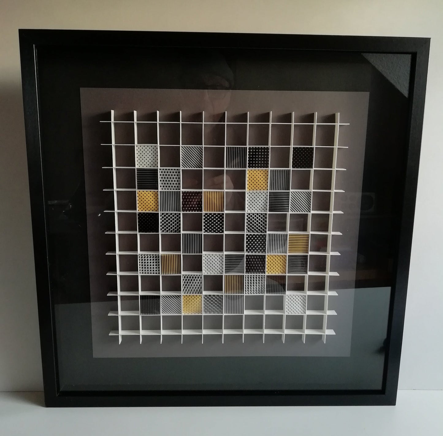 Damier vue frontale alternative, symbolique universelle et réflexion tactique