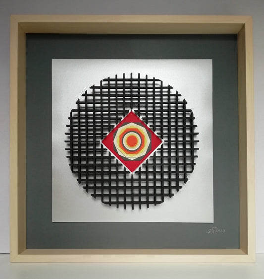 Grillade frontale, constructivisme contemporain et méditation géométrique chaleureuse