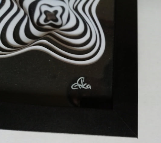 Vortex Dimensionnel vue latérale - Op Art hypnotique cinétique 3D