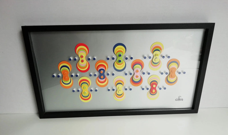 Résonances Colorées face encadrée, théories synesthésiques et couleurs orchestrées