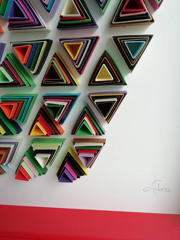 Vue latérale basse droite Triangulation, motifs hexagonaux et proportions divines