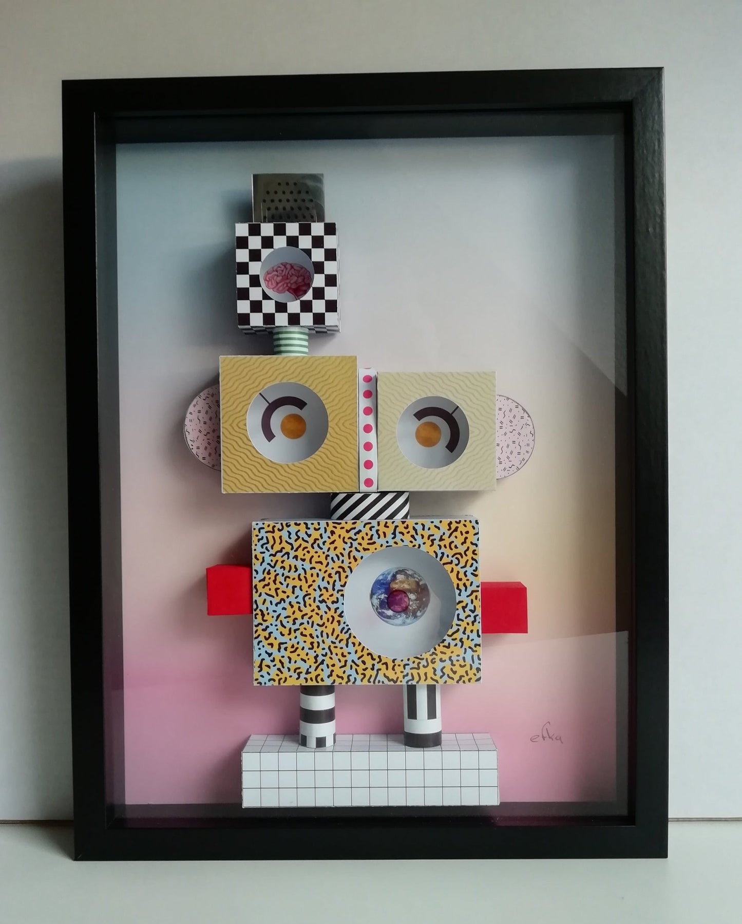 Memphis Robot sculpture papier 3D, art géométrique contemporain aux formes colorées"