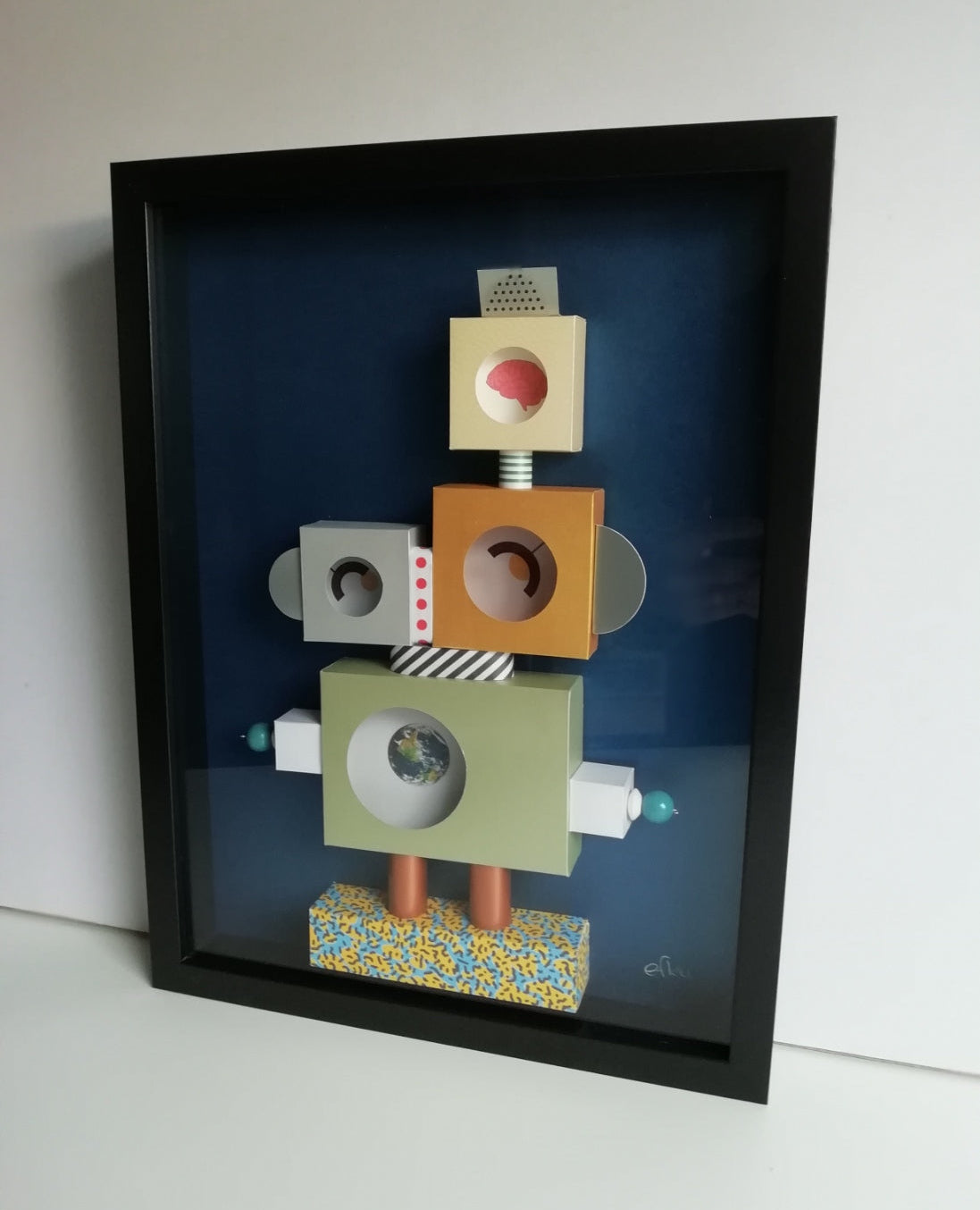 Profil droit Memphis Robot V2 - poésie algorithmique dialogue inconscient-IA