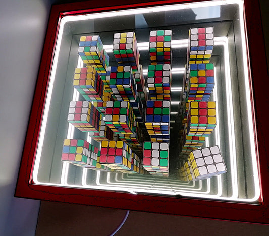 Infini Rubiks éclairage intégré, art ludique conceptuel rétroéclairé