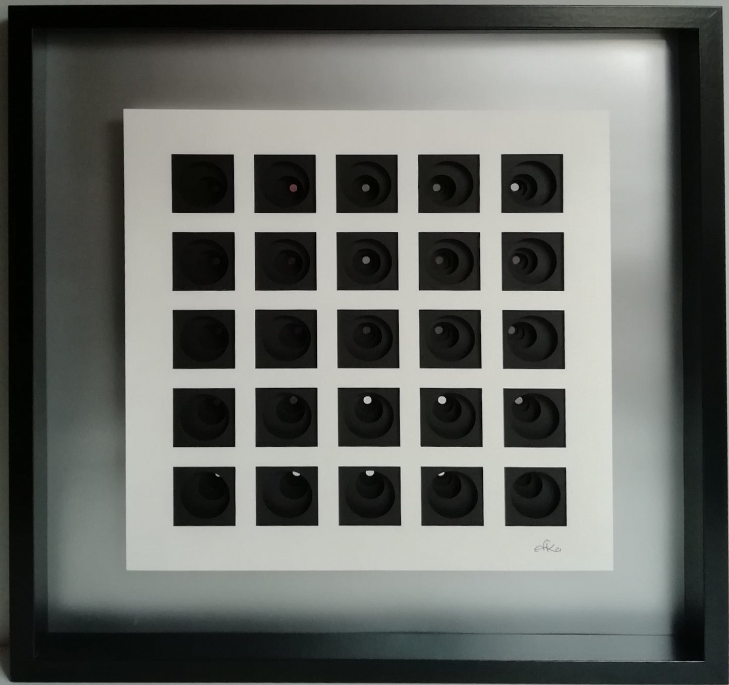 Multispot frontale - illusion optique grille géométrique