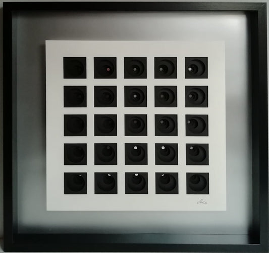 Multispot frontale - illusion optique grille géométrique