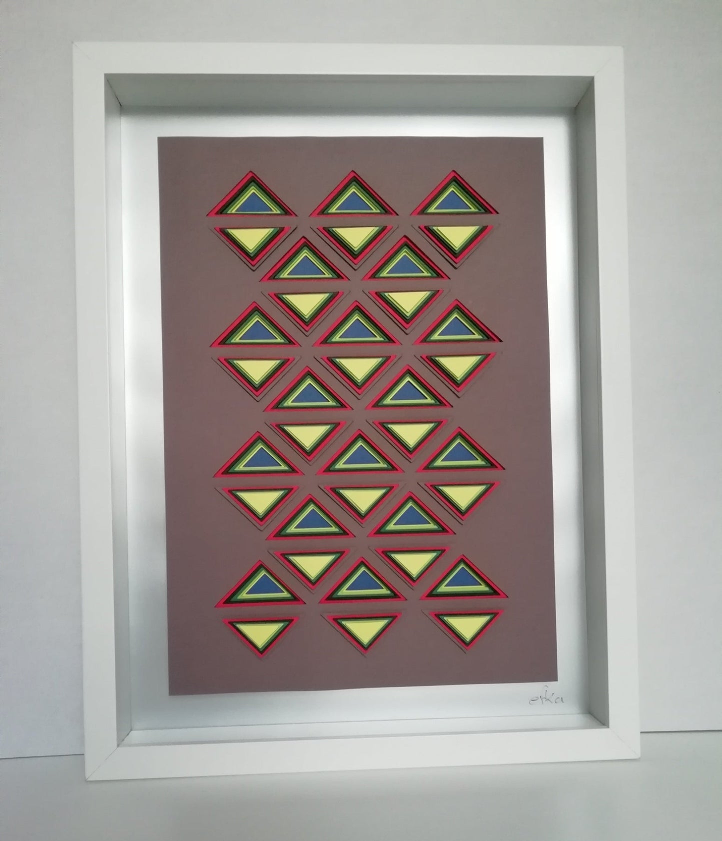 Triangulation Pop frontale - textile optique géométrie chromatique sensorielle
