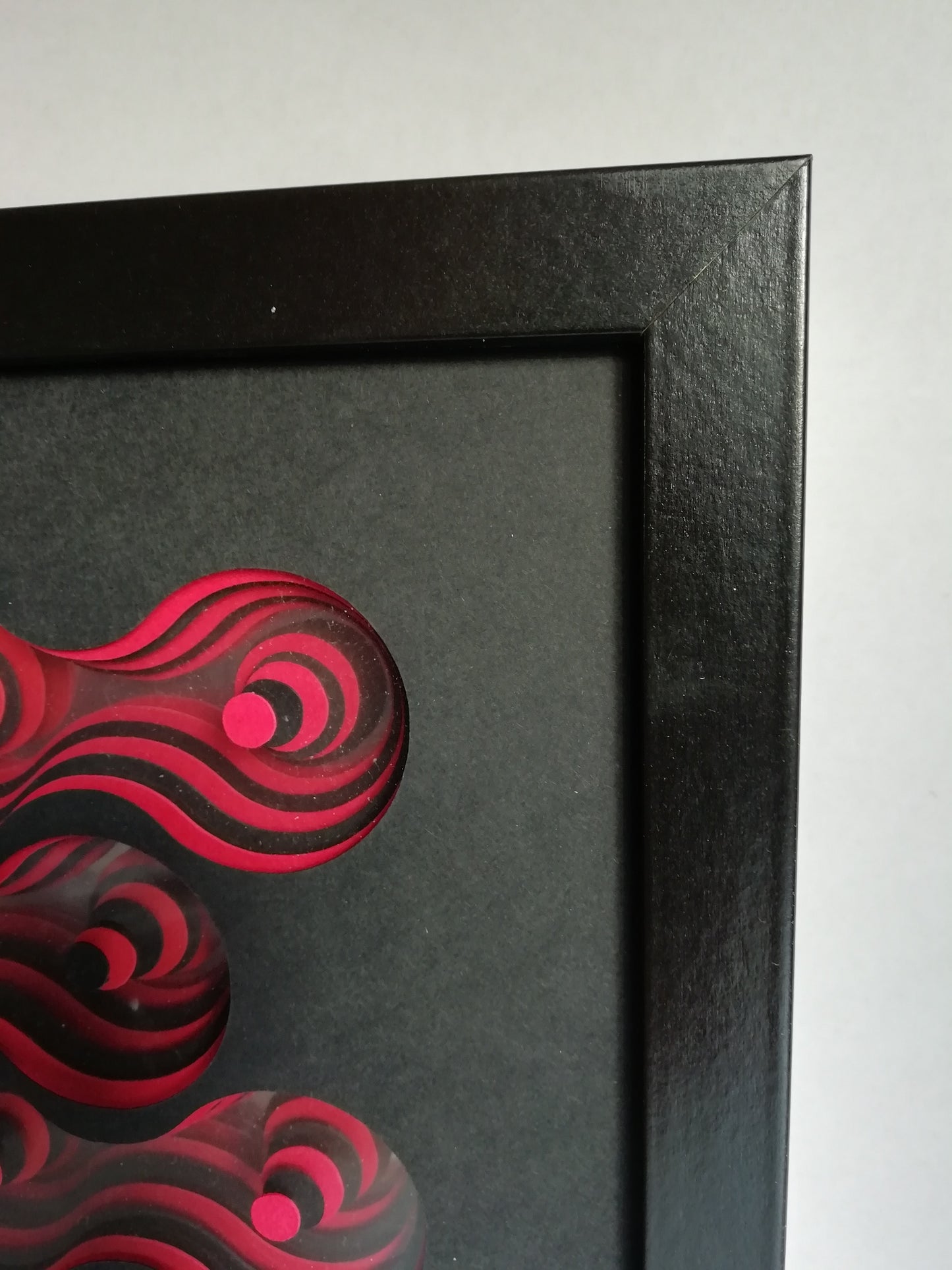 Pulsations en relief coin sup droit