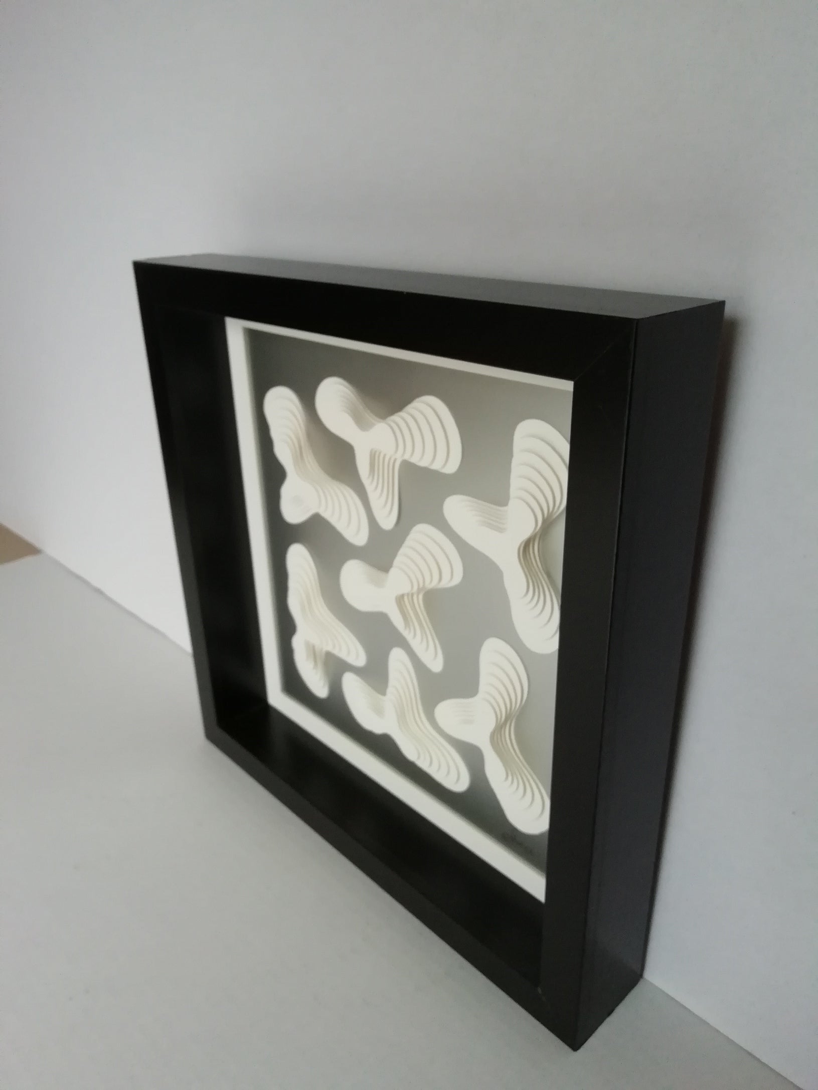 Vers l'ailleurs latérale droite